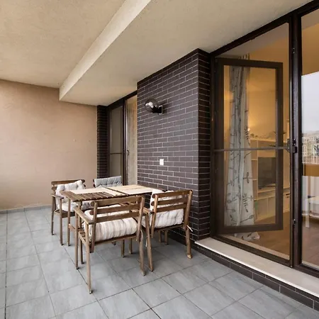 Apartment Emerald View